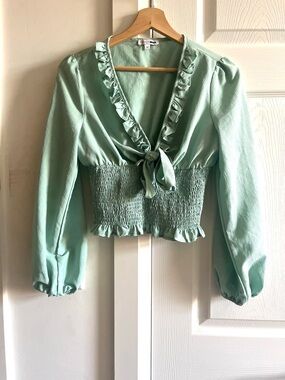 Fashion Nova Women’s Mint Green Ruffle Hem Tie-Front Smocked Blouse Size M